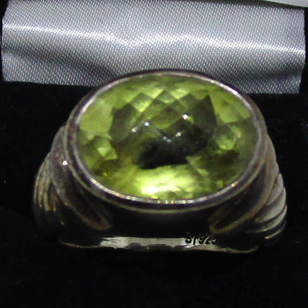 Oval Cut Peridot Statement Ring - image 3